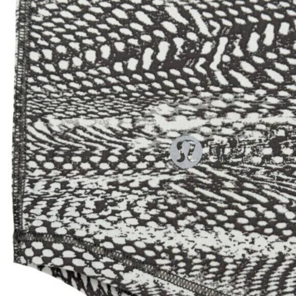 Lululemon For The Run Short Sleeves Womens Size 4 Swerve Vapor Metal Grey - Picture 7 of 7